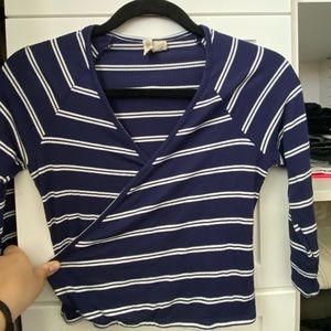 quarter sleeve crop top